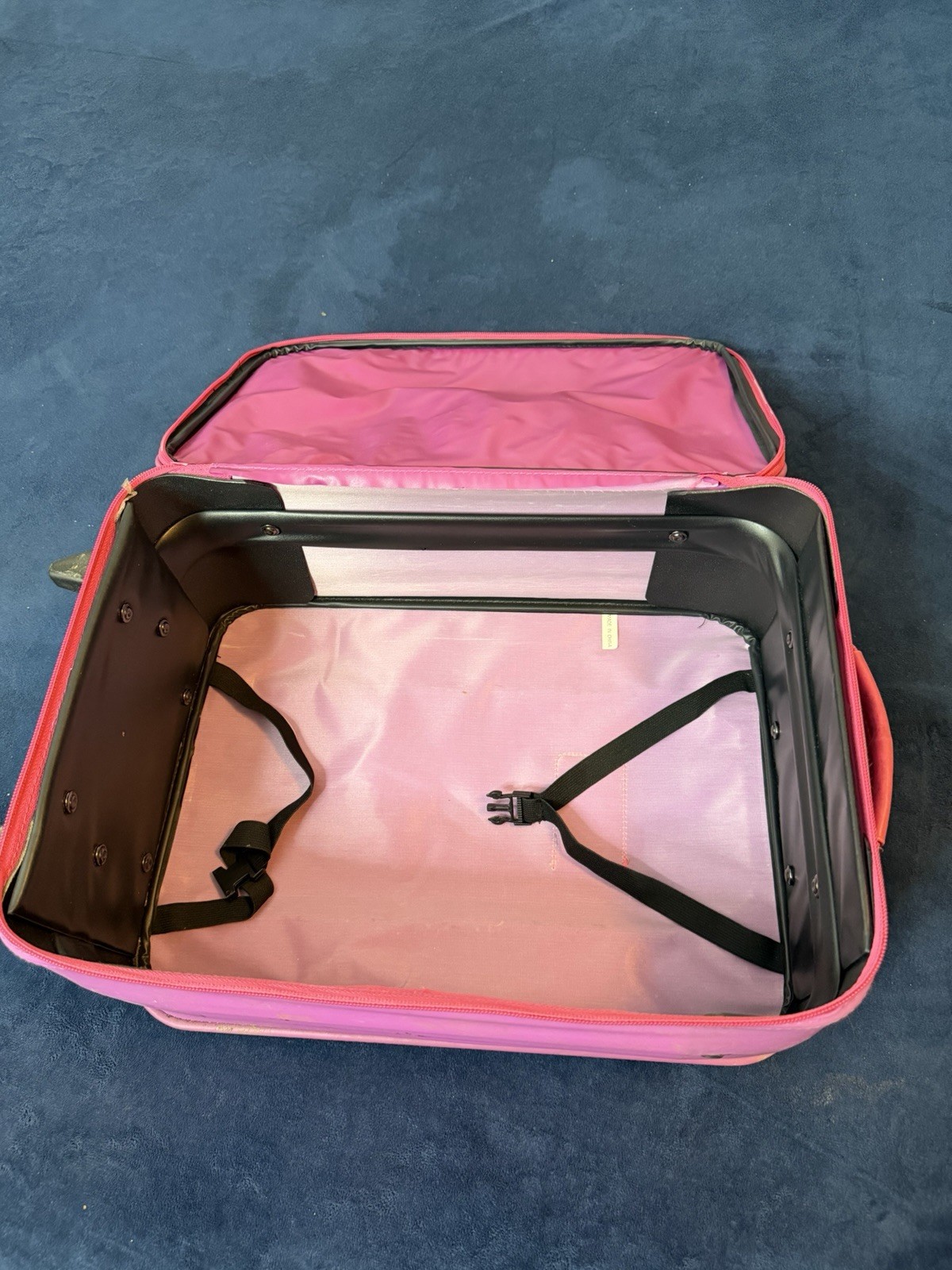 Vintage Mercury Luggage “Going To Grandma’s” kids Large pink Rolling Suitcase