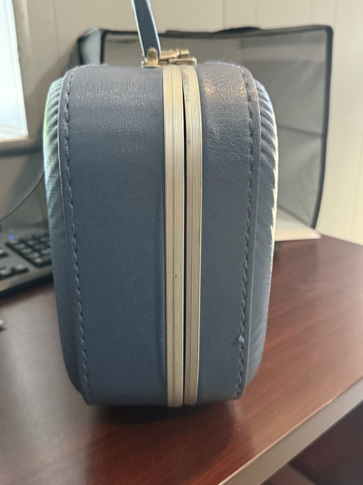 VTG 70’S BLUE MINI 10″X 14.5″ HARD SUITCASE LUGGAGE BAG W DECALS