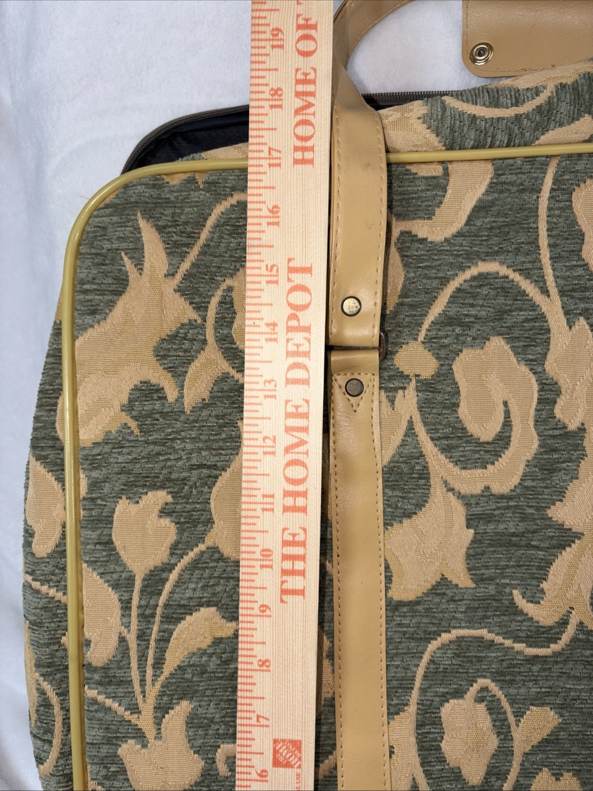 Vintage Jordache Floral Tapestry Travel Suitcase 80s Floral Soft Grandmacore GVC