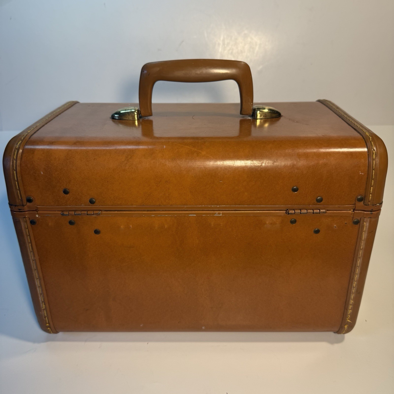 Vintage Samsonite Schwayder #4612 Brown Faux Leather Makeup Train Hard Case