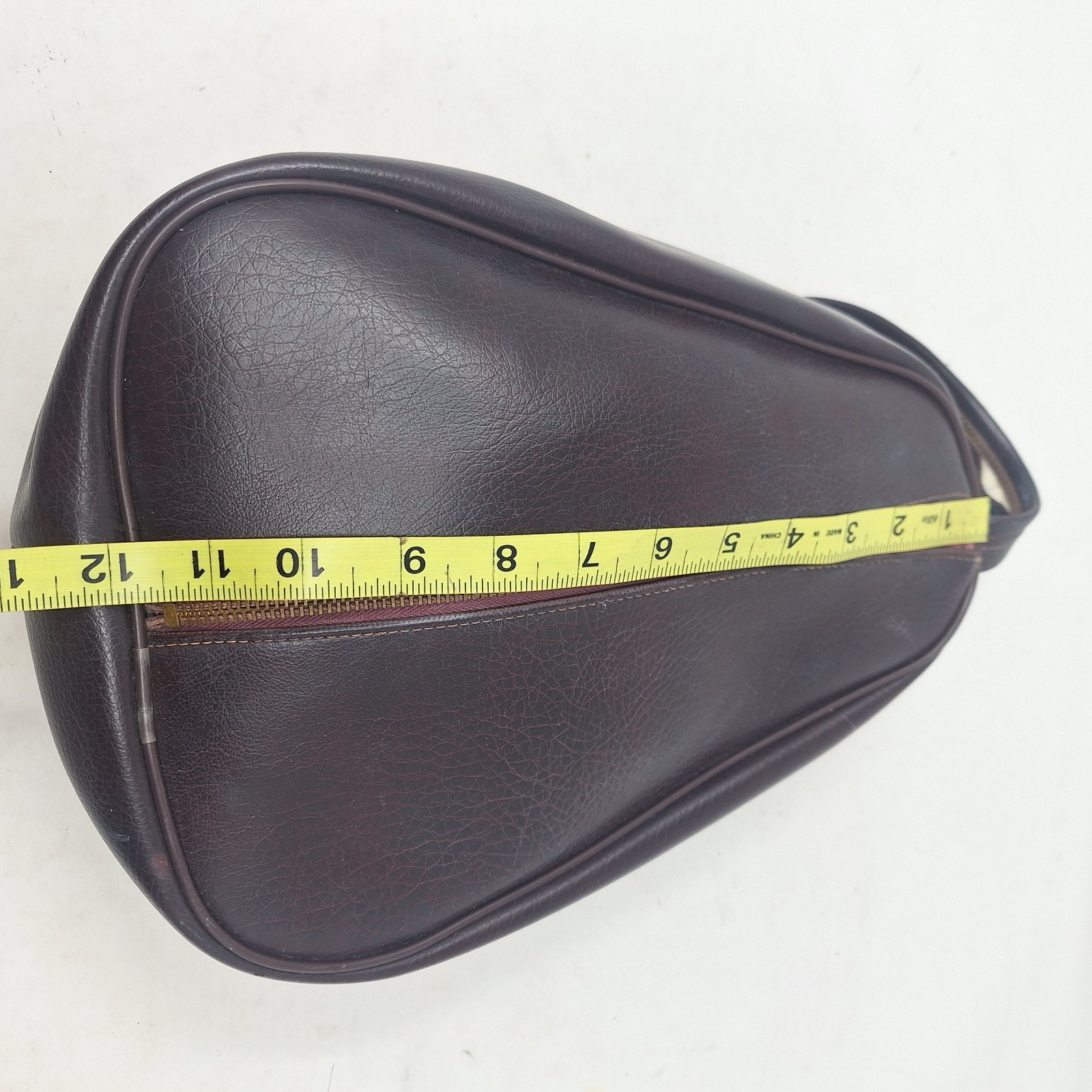Vintage 60s Brown Leather Teardrop Shaped Unisex Zippered Travel Bag Toiletries
