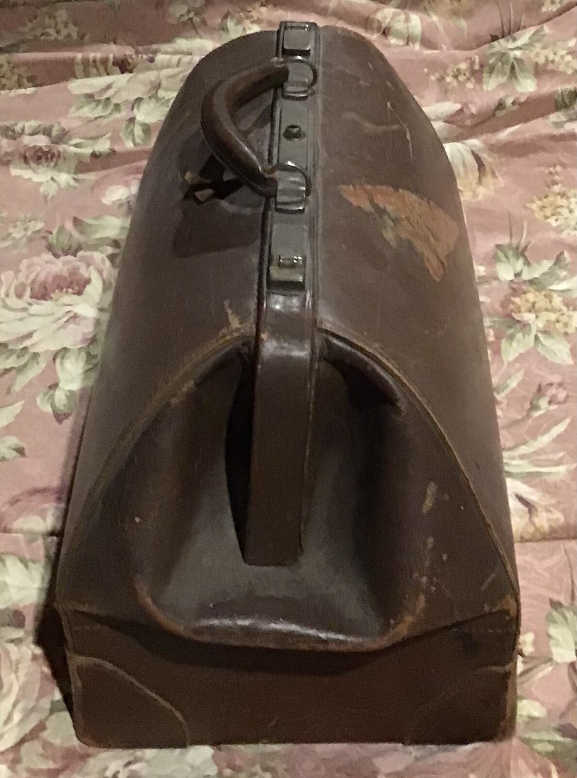 Vintage Antique Cooks Hand Luggage Satchel Leather Wisconsin Sticker With Key