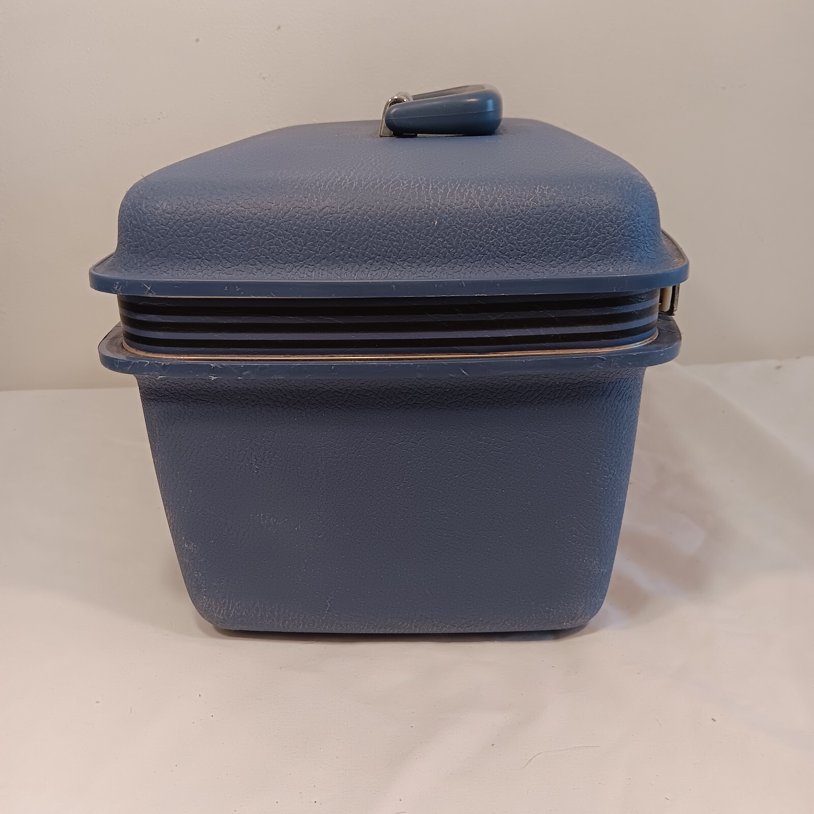 Vintage Blue Samsonite Concord Hard Traveling Train Case With Tray No Key