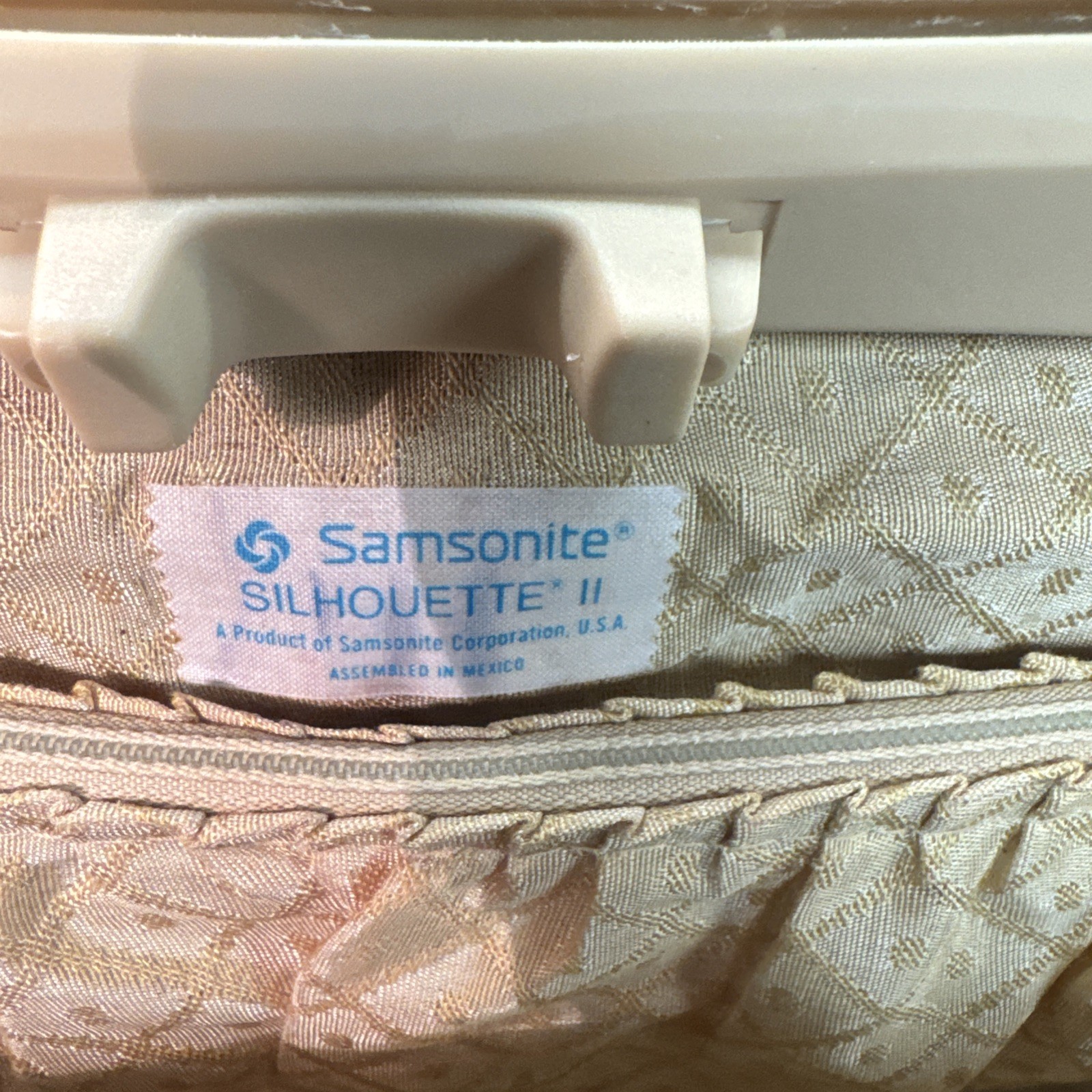 Vintage Samsonite Profile Off White Train Case Makeup Luggage & Mirror