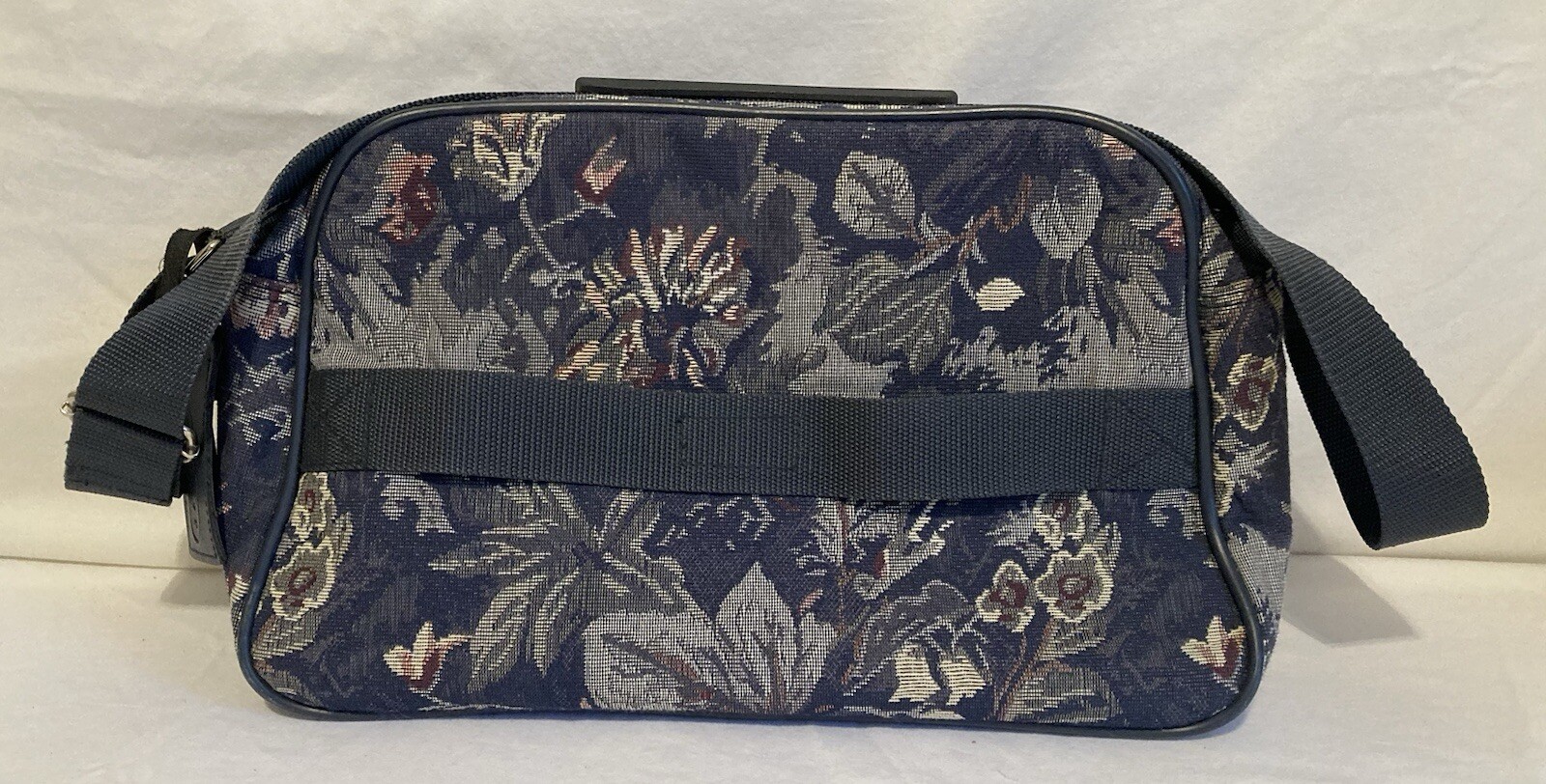 Vintage 1980’s Jaguar Floral Tapestry Zip Travel Bag JC Penny 15”x 9” X 7”