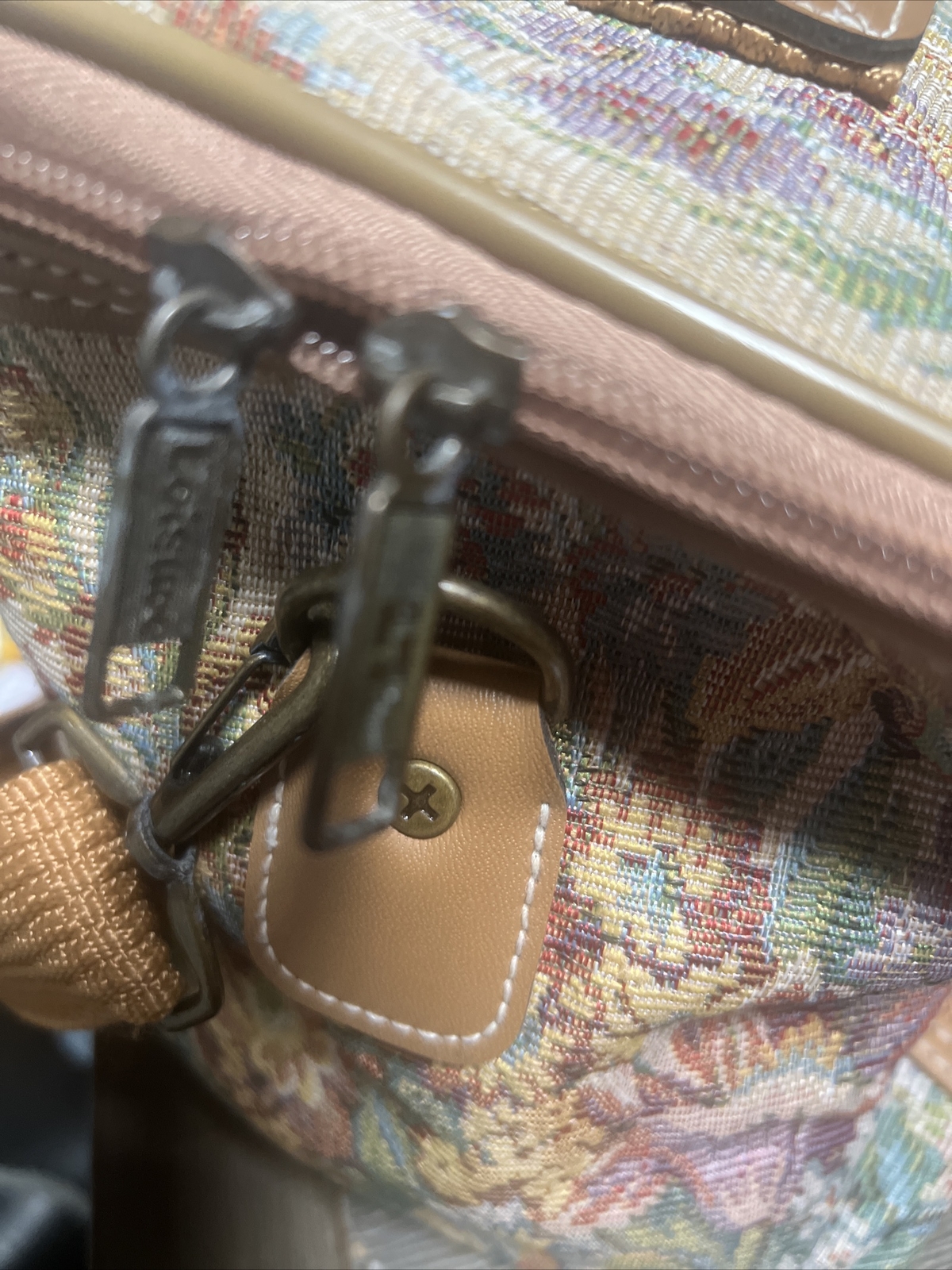 LEISURE Vintage Tapestry Floral Makeup Travel Bag Large w/ Long Strap & Mirror