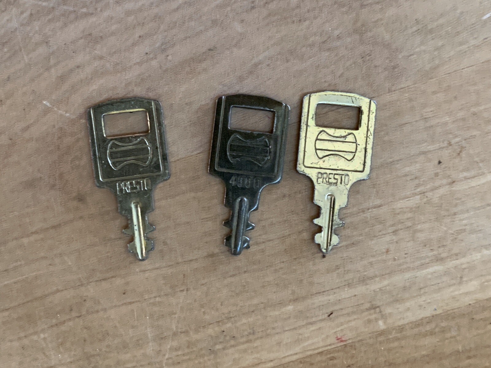 Set of 2 Vintage Starflite Luggage Keys Atomic Star Design Mid Century