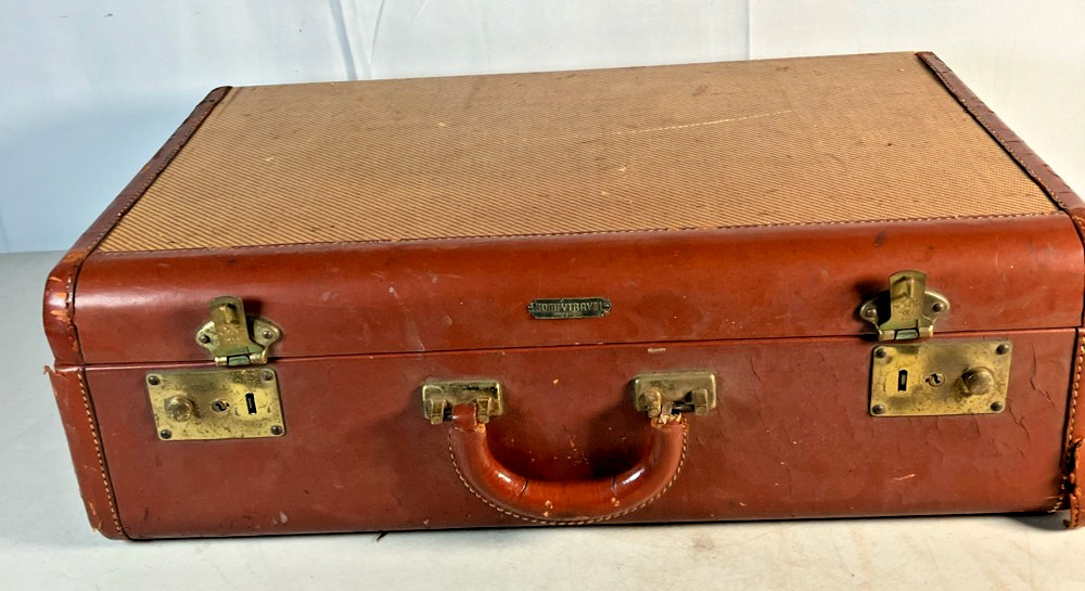 Vintage 1940s Trunk Suitcase Luggage Komfy travel Brass Tag Locks USA R22 Pleat