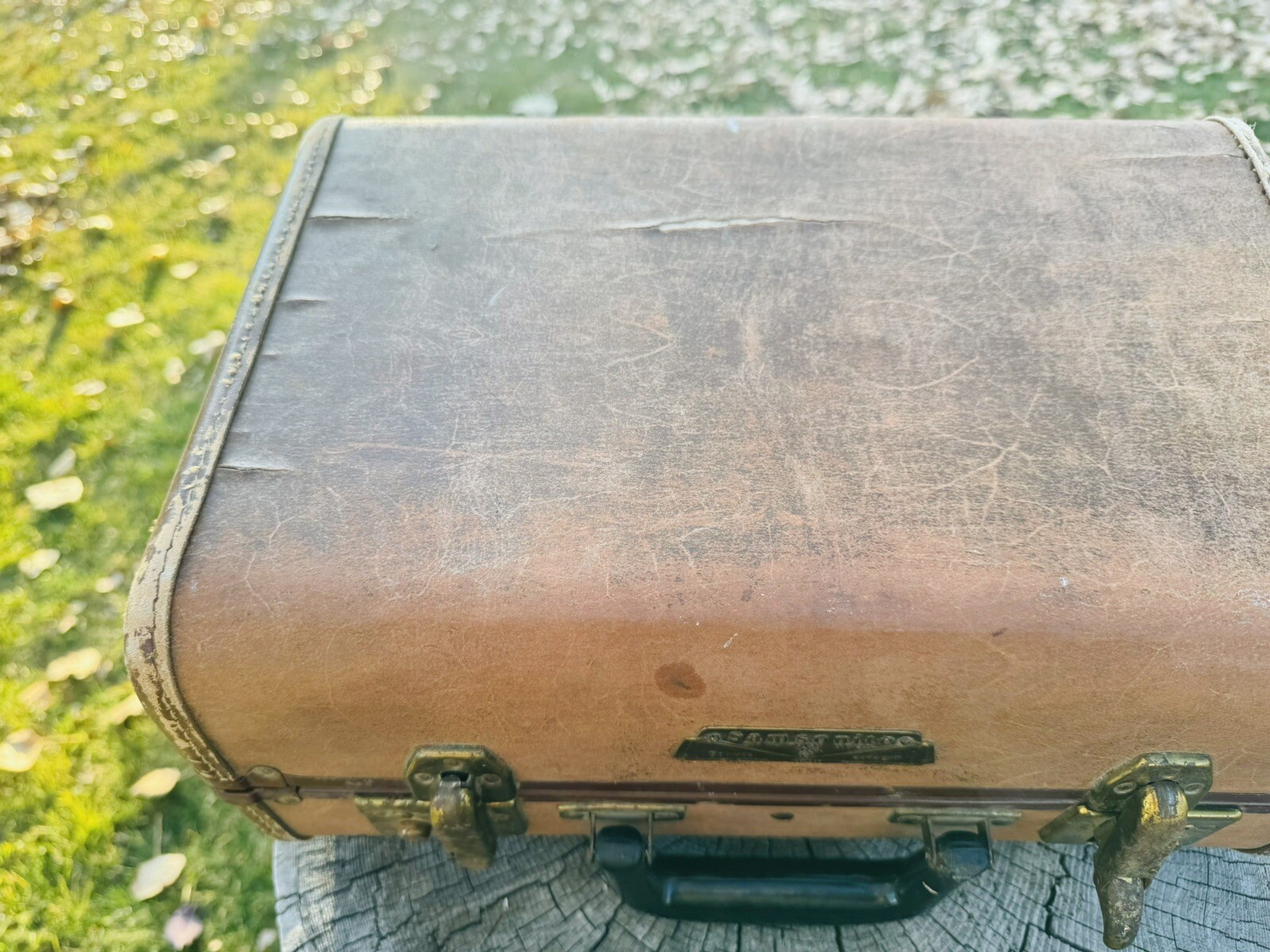 Vintage 1930s Leather Samsonite Handle Silk Lining Business Traveling Suitcase