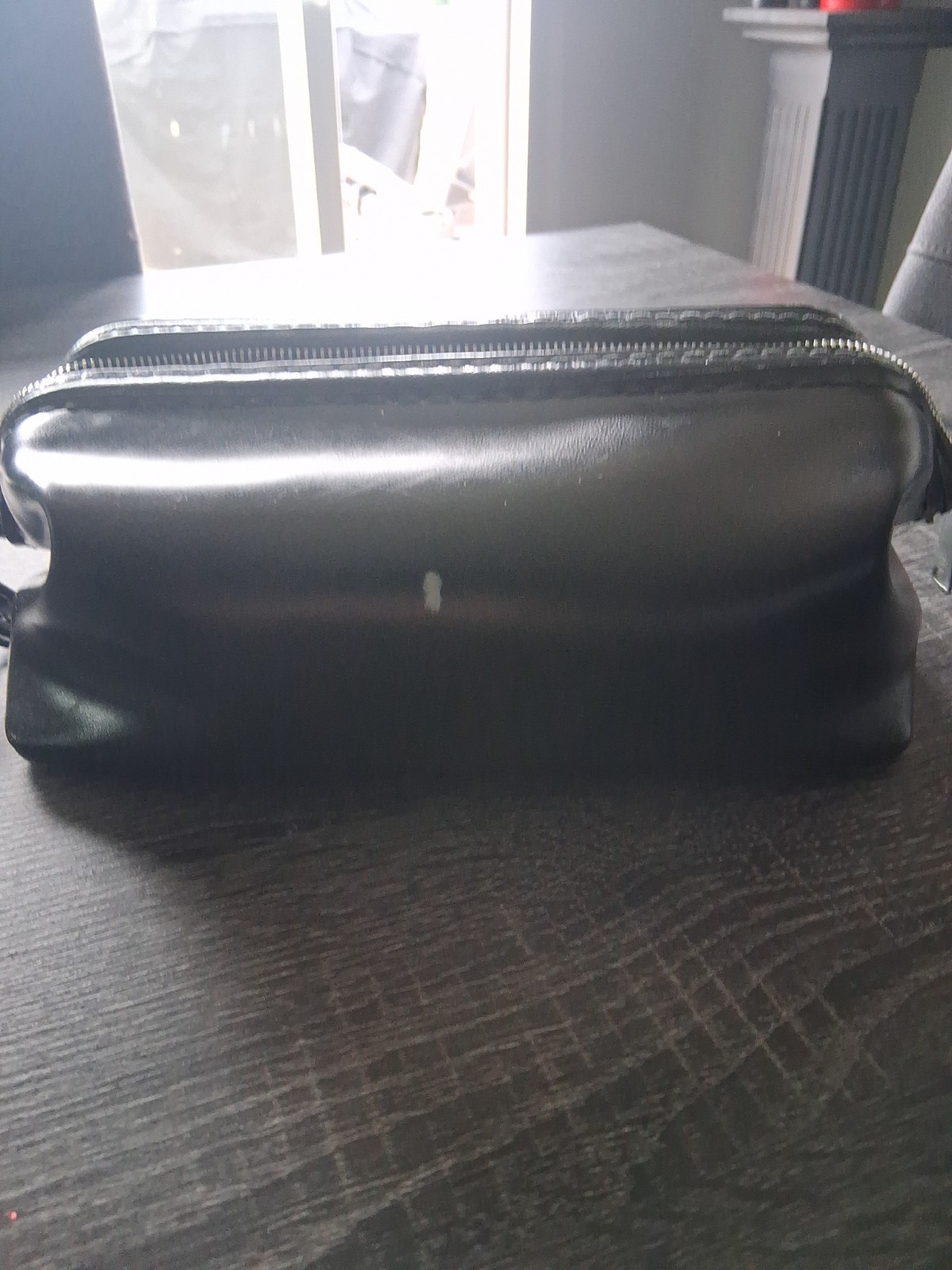 Vntg Leather Toiletry Travel Bag Black