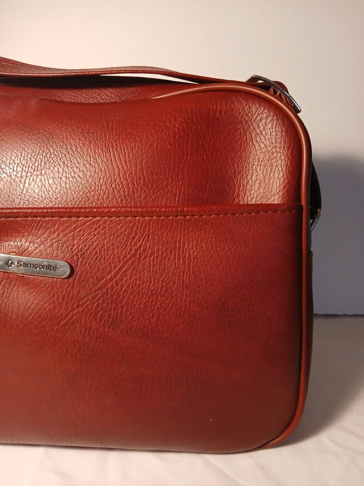 VTG Samsonite Carry On Tote Luggage Adj Shoulder Strap Burgundy Faux Leather 70s