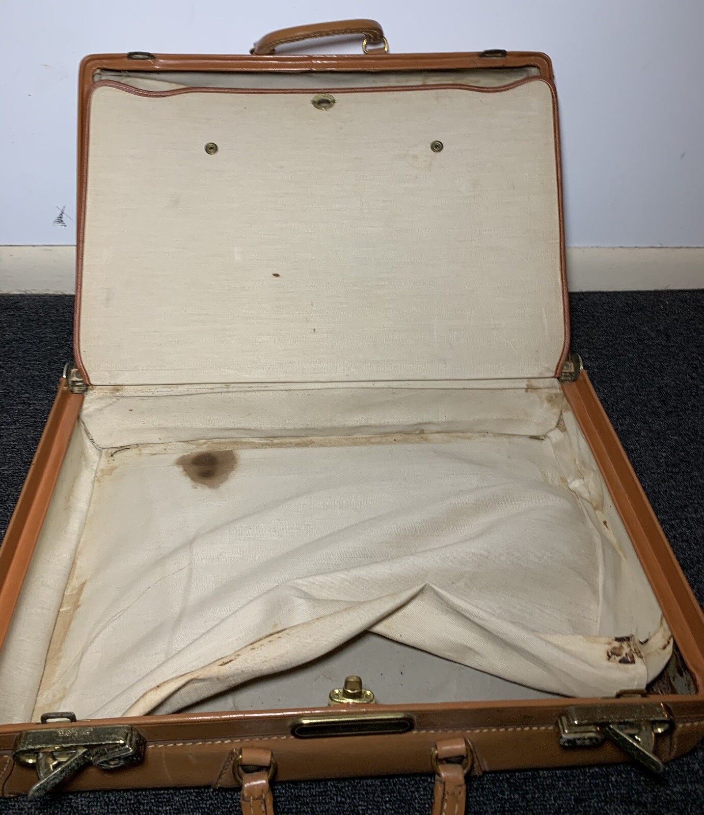 Vintage 50s GS Stylite Philadelphia PA Deluxe Suitcase Light Brown Leather Case