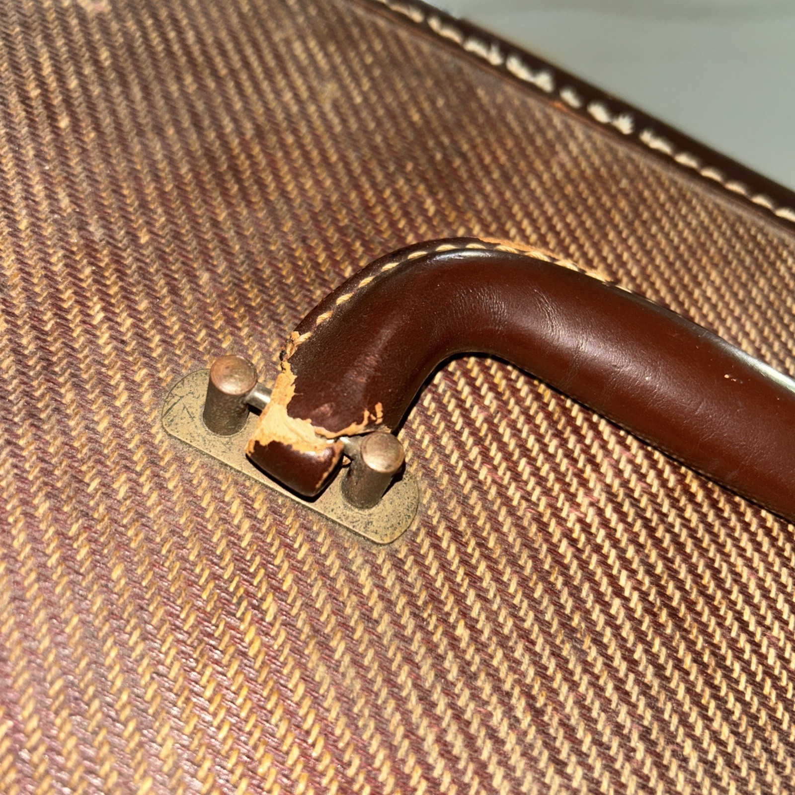 Amelia Earhart Vintage “Train Luggage” 1960 14×9.5×9. No Key. Read Description