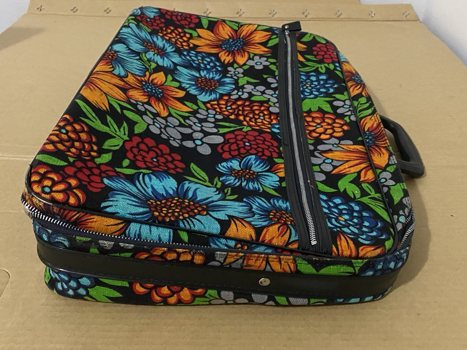Vtg Bantam Travelware 2 Pc Floral Luggage Set