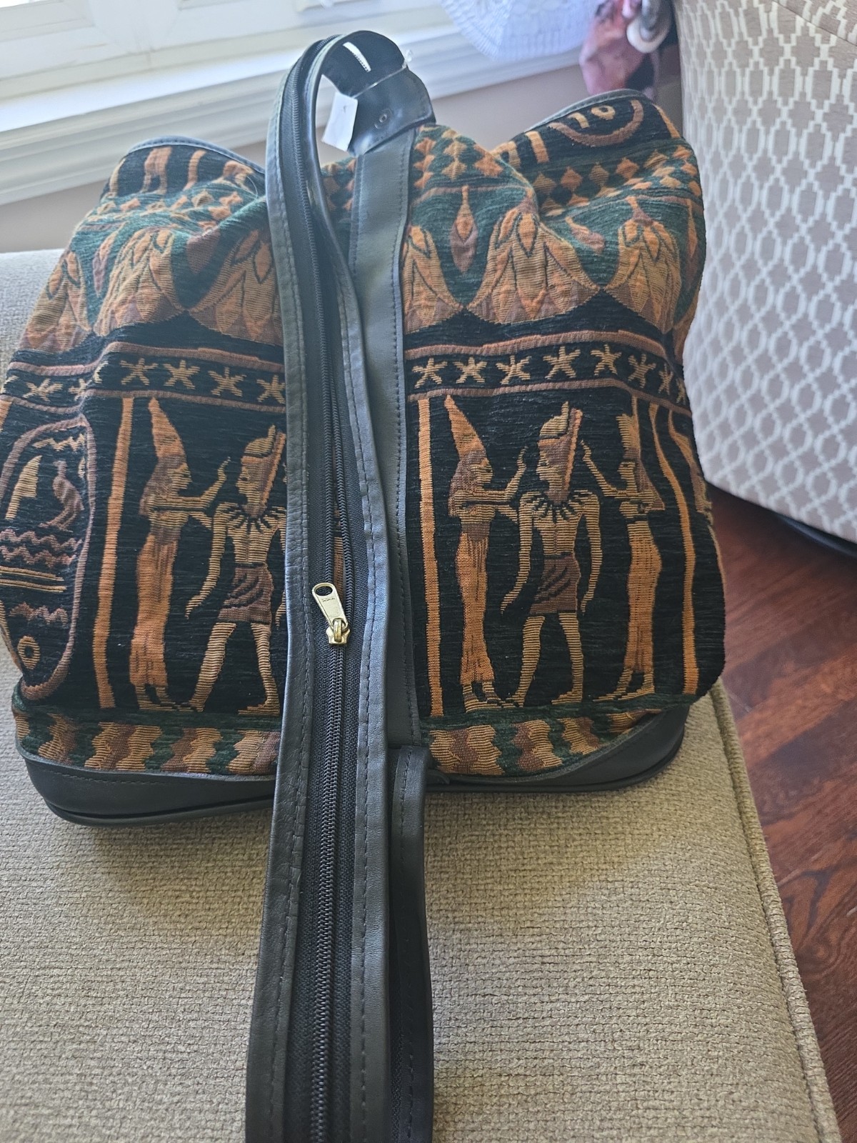 Vintage Gevive by Boyt Back Pack/Purse Egyptian Tapestry Design Leather Trim