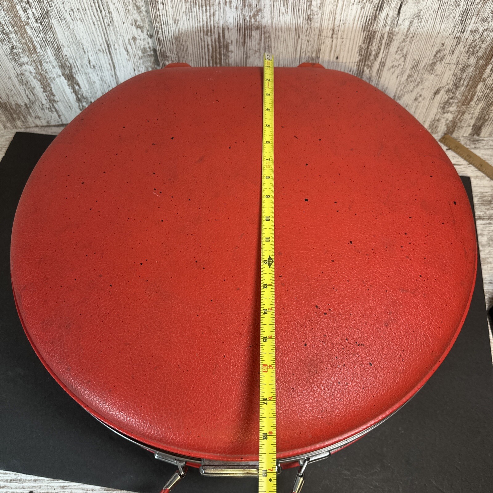 Vintage American Tourister Tiara Hat Box Red Round 20” Suitcase Luggage
