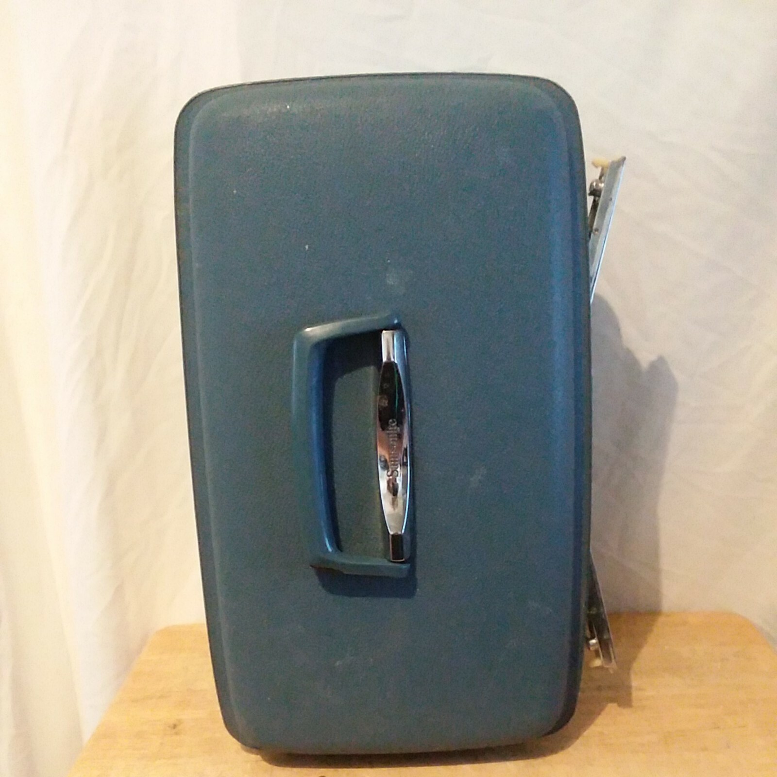 Vintage Blue Samsonite Hard Makeup Case With Original Tray And Mirror S3