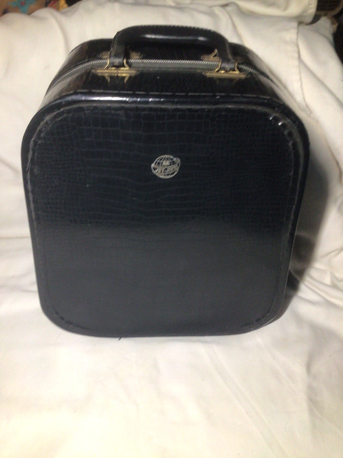Vintage JET AWAY Wig Hat Travel Storage Bag Box Case Black Faux-Alligator 13.5”