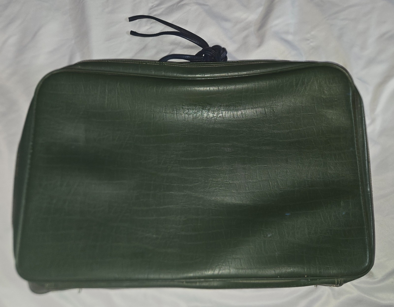 Bantam Travelware Luggage Suitcase Green Textured Vinyl 21″ x 13″ x 5″