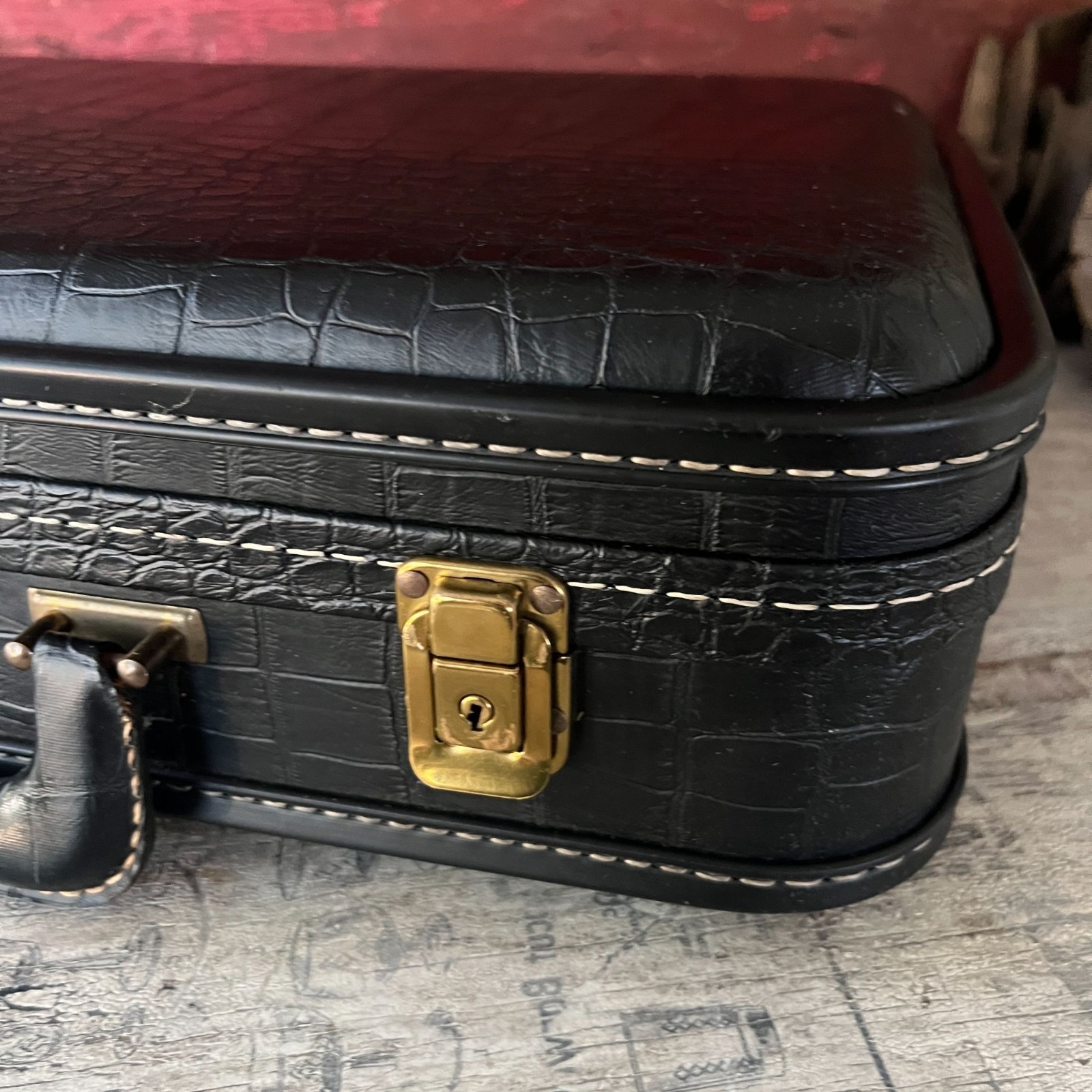 Vintage Black Crocodile Embossed Suitcase Olympic Luggage With Key Included