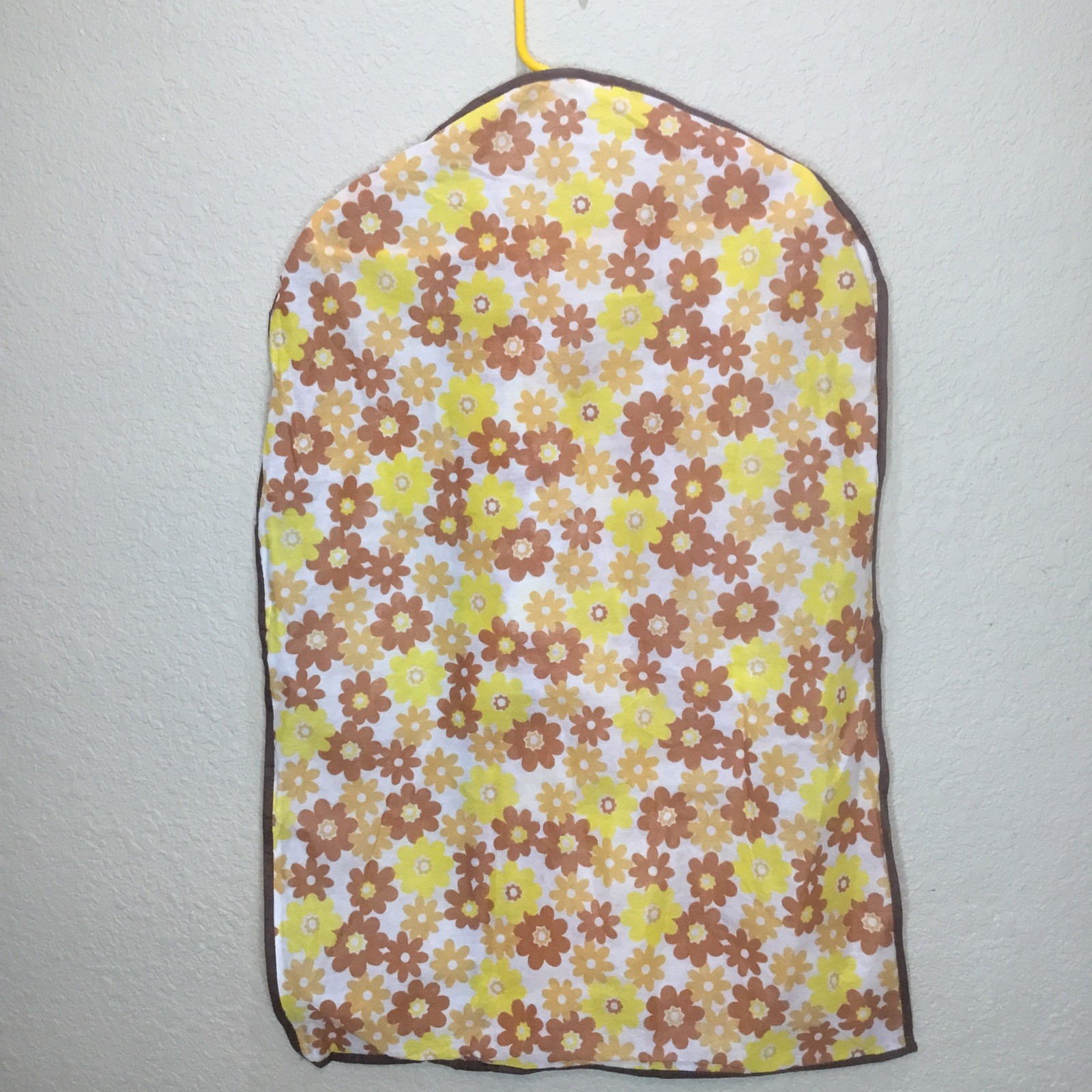 Vintage 1970s Yellow Brown Flower Power Garment Bag Zipper 35” Long x 23” Wide