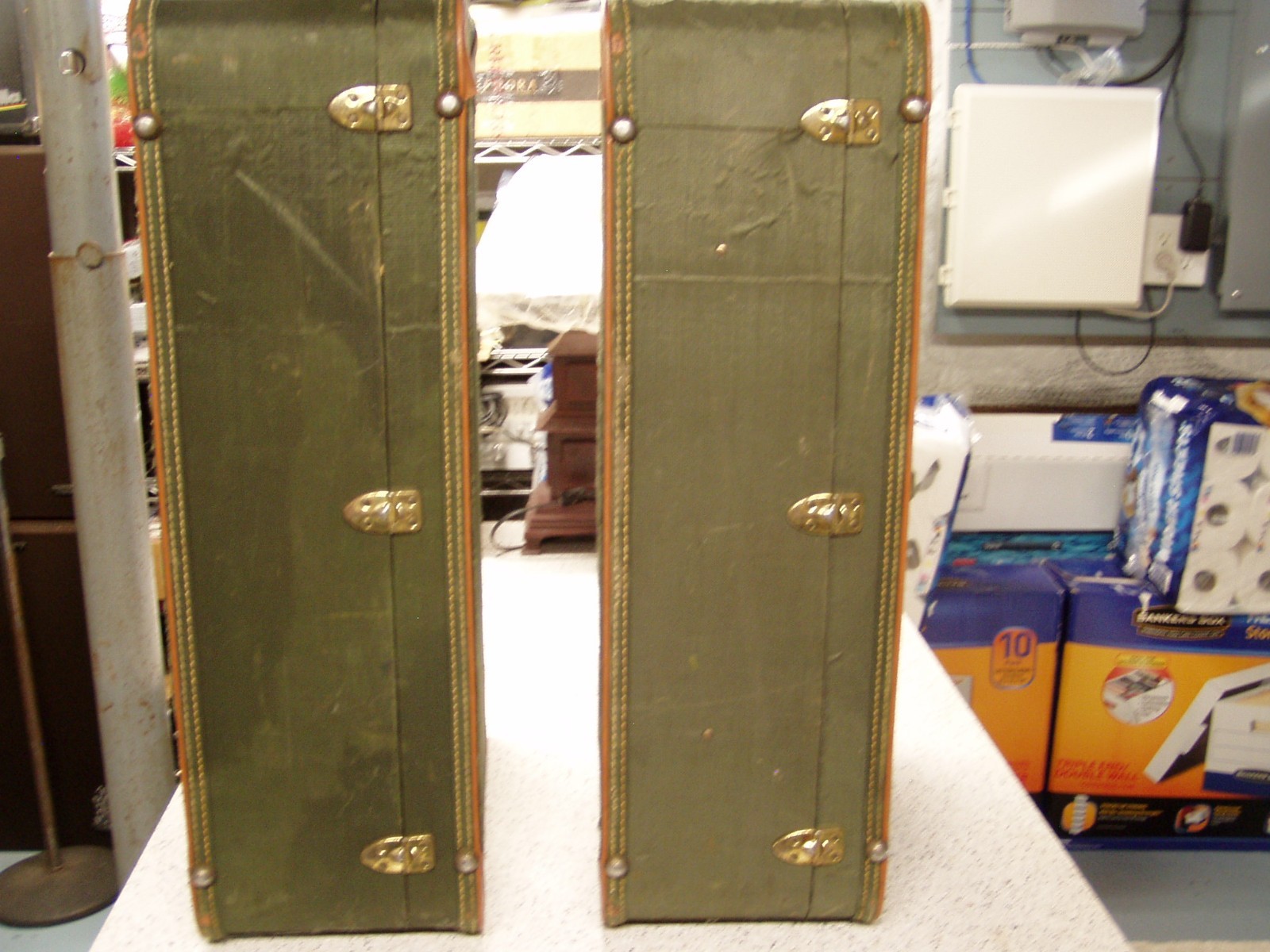 Vintage Pair Leeds Custom Luggage Suitcases Fifth Avenue, N.Y.N.Y.