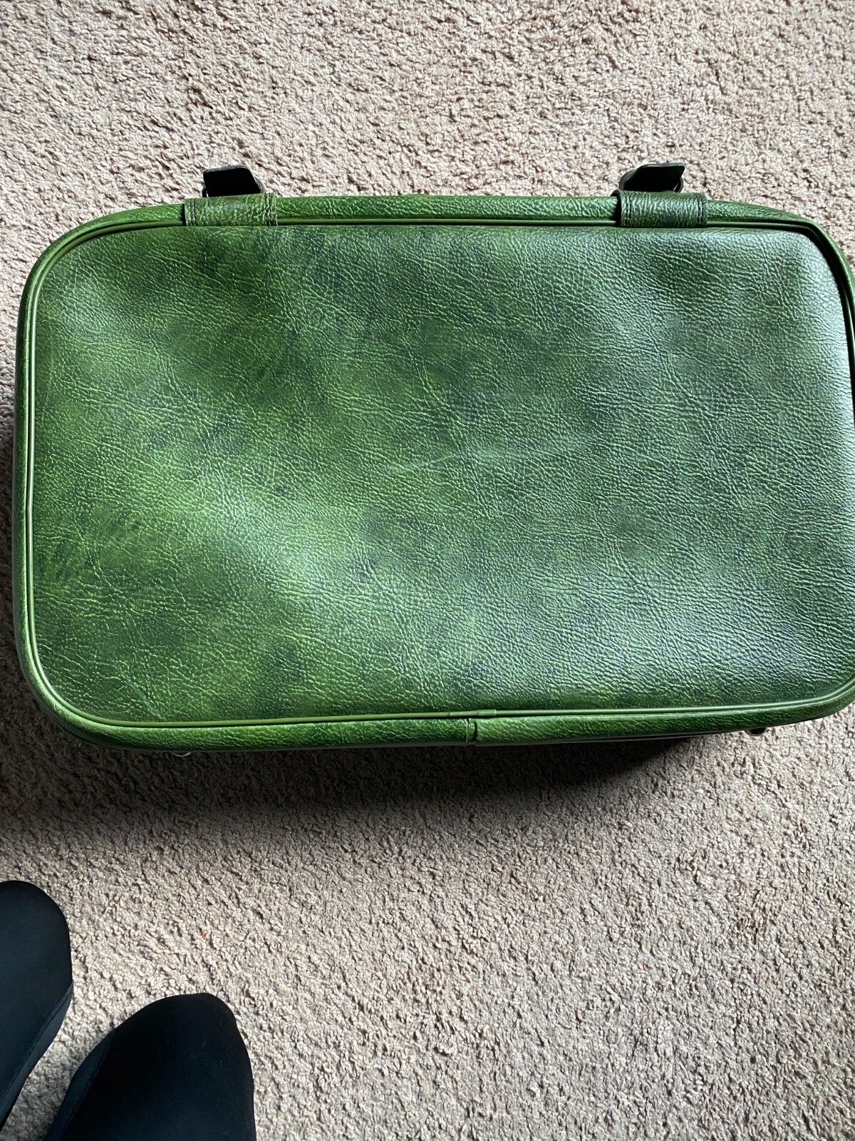 True 1970s Vintage Green Suitcase, Double Buckle, Fleur de lis Lining, Very Good