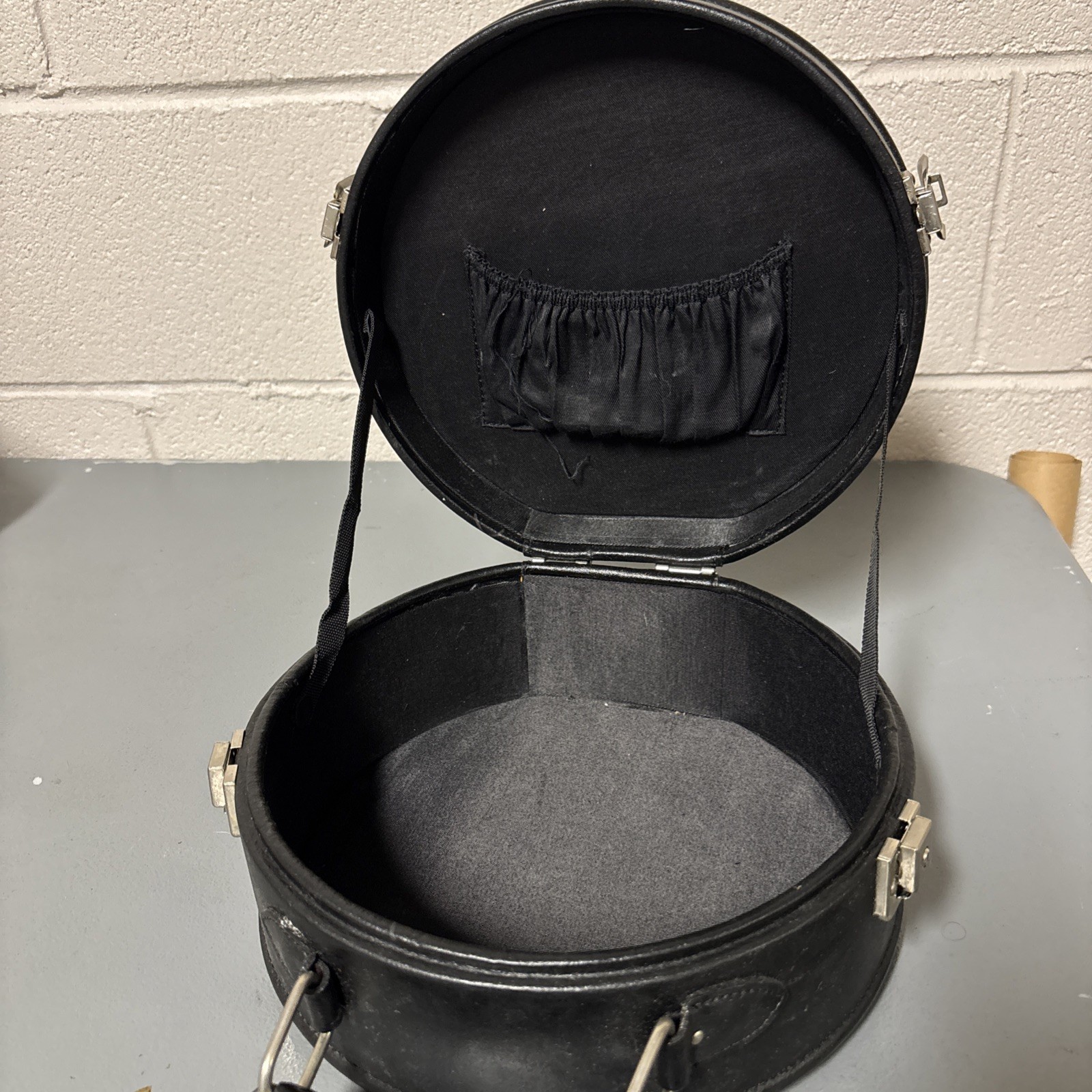 VTG Hat Box Luggage Storage Restoration Hardware Black Leather Carry All Case