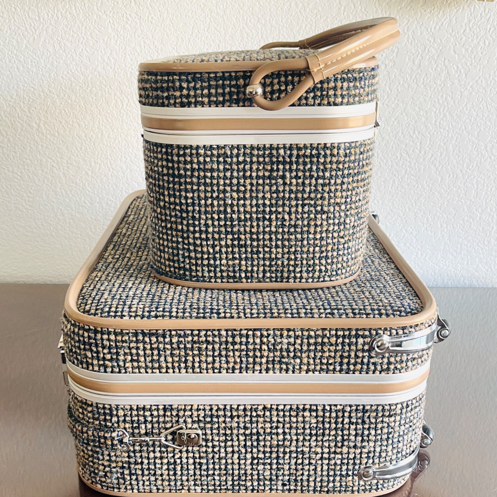 Skyway Vintage Retro Tweed Luggage Set Brown Vanity & Suitcase With Wheels