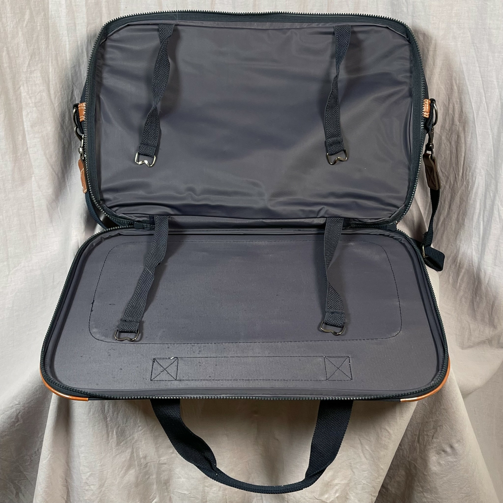 Jordache Canvas Large Carry On Shoulder Messenger Bag Travel Weekender Vintage