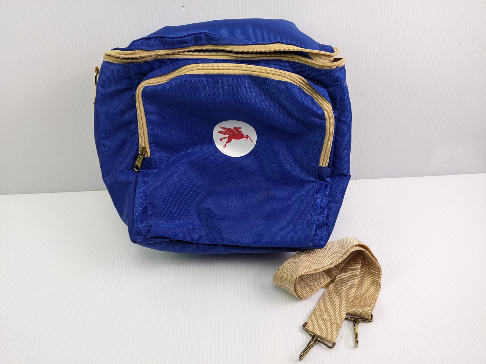 Vintage Carry-on travel bag Mobil Oil logo 1970s Insulated Blue 10″x12″x8″
