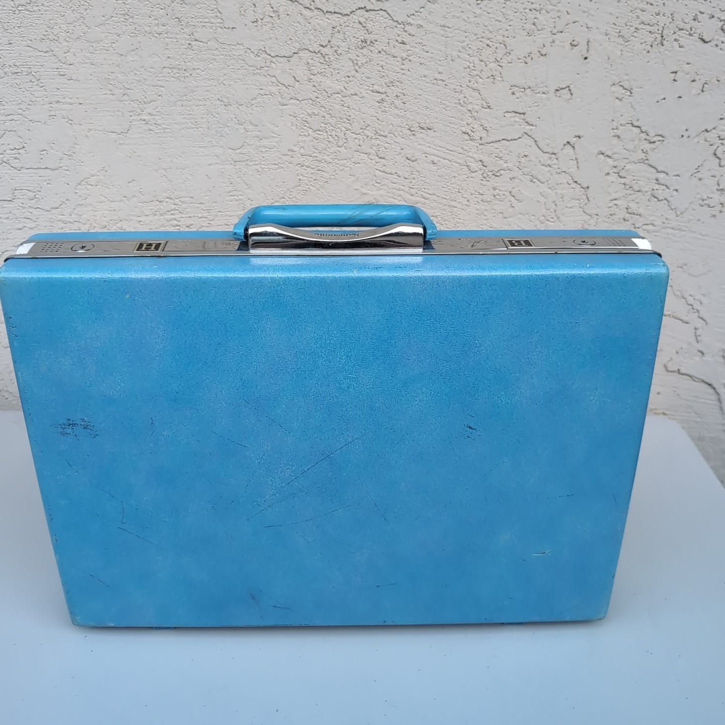 Classic Vintage Blue Samsonite Briefcase Hard Shell Snap Lock w/ Key (No keys)