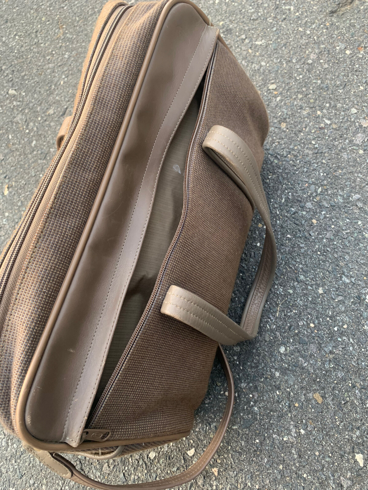 Hartmann Tweed Brown With Leather Trim Weekender Travel 15″x 11″x8″