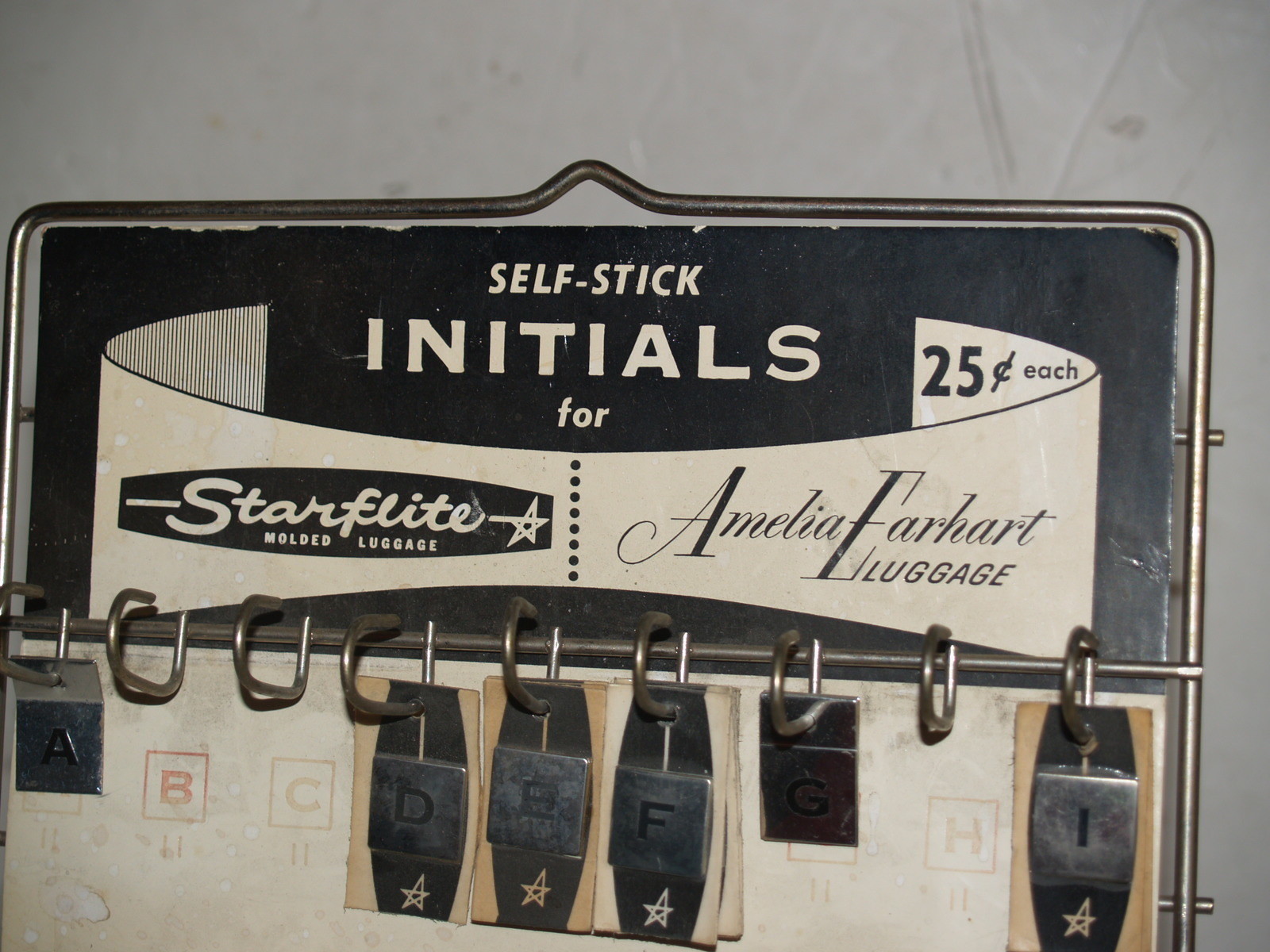 Rare Amelia Earhart Starflite Luggage Peel Self Stick Silver Initials w Display