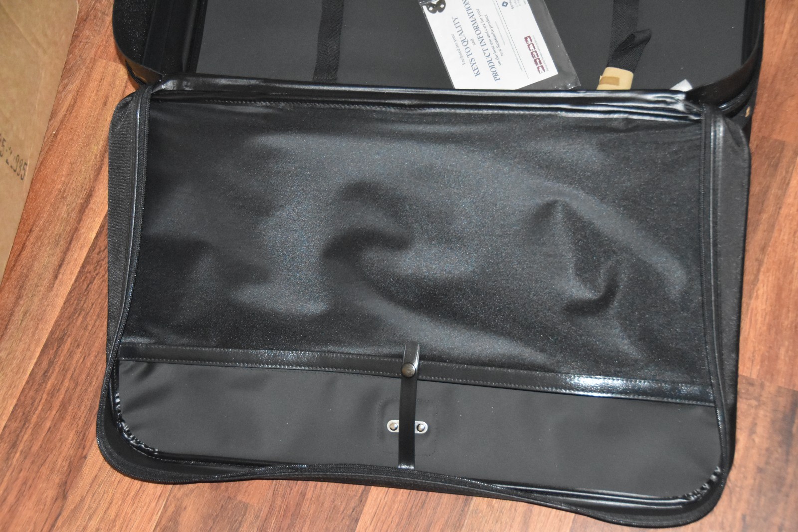 NEW VINTAGE 1980s Samsonite Kicks Traveler 24 Luggage Suitcase NWT & BOX Black
