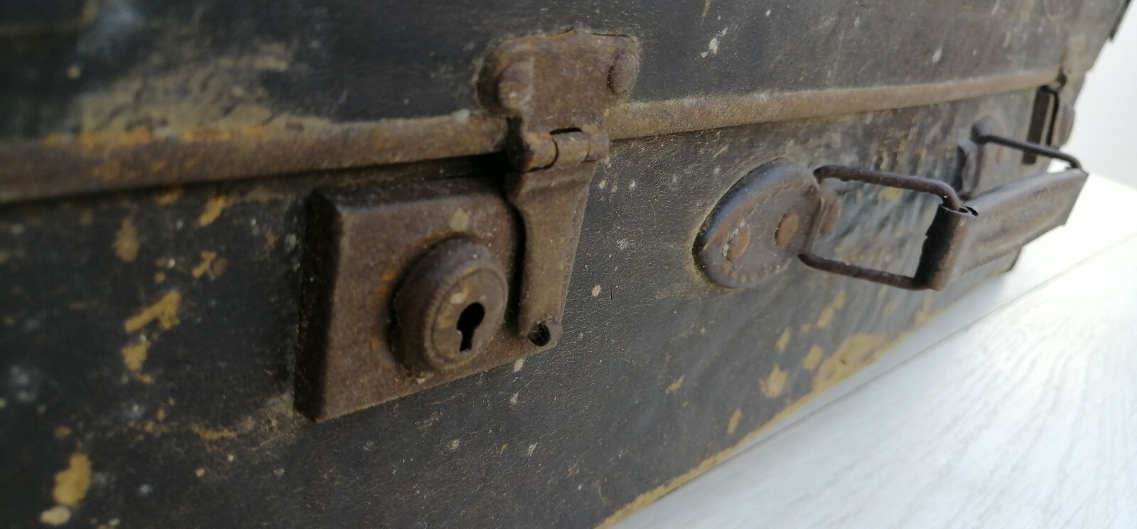 Old Cardboard & Wood travel Bag Handbag suitcase original Luggage circa 1930s