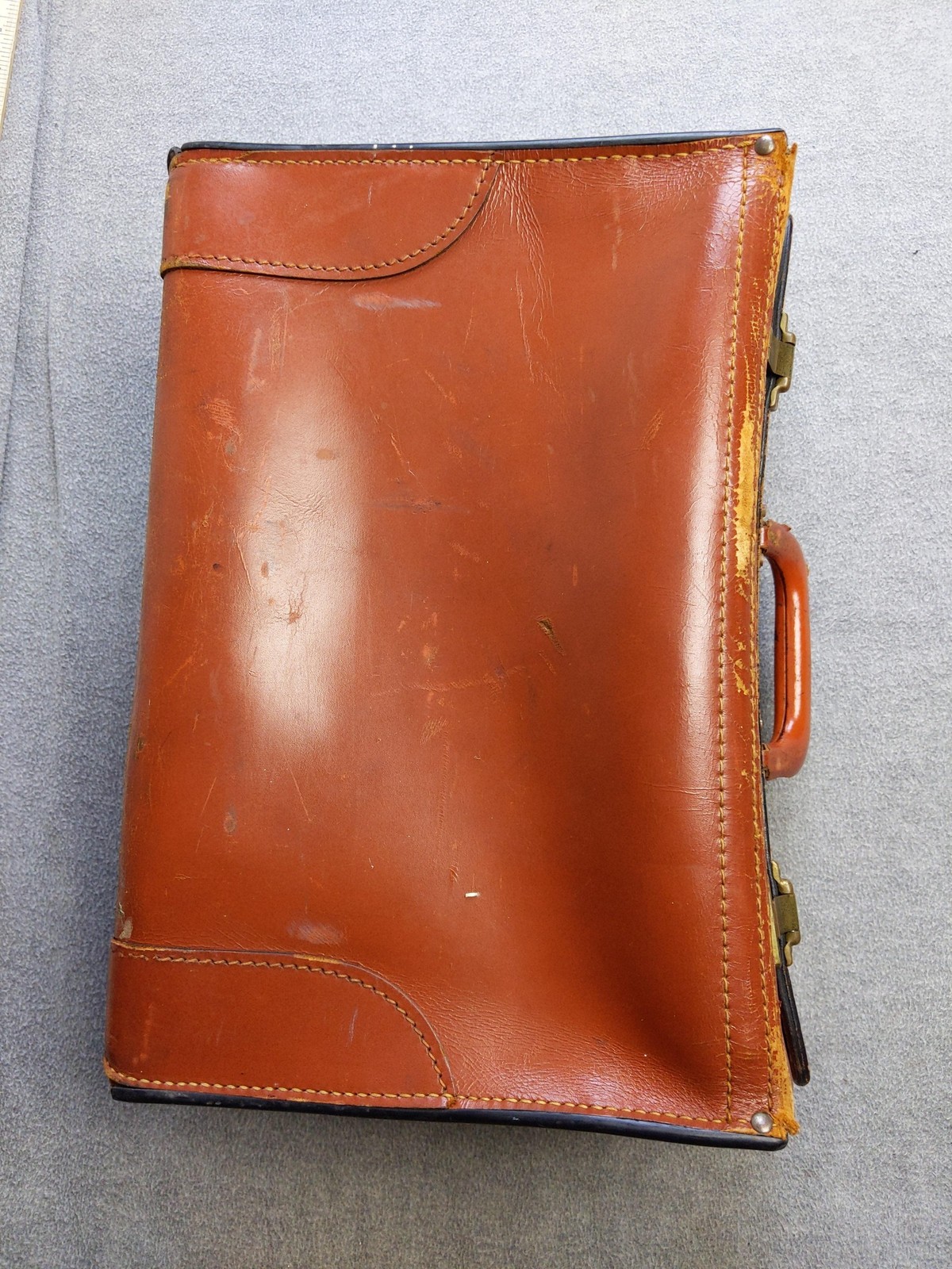 Vintage F.L. Meinrath Leather Doctor Bag Case Brass Hardware Divided