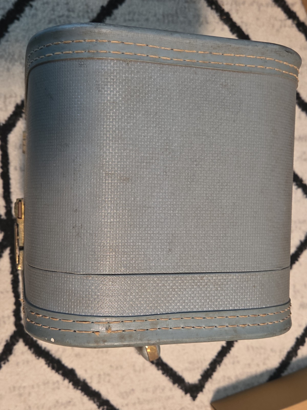 Vintage 50s Lady Baltimore Powder Blue Train Case