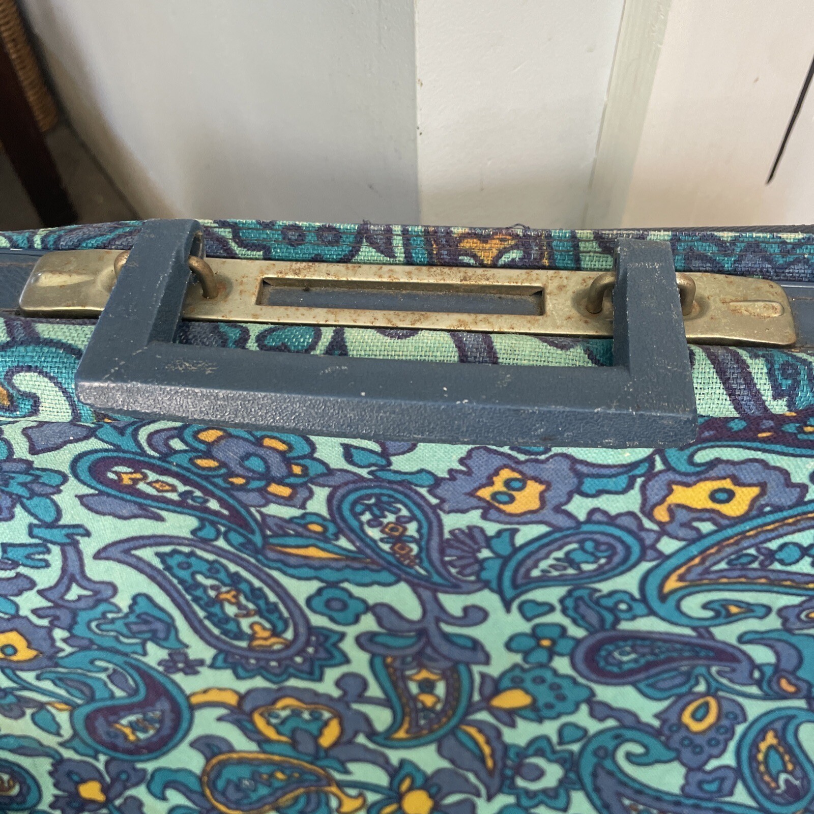 Vintage Bantam Travelware Floral Blue Yellow Mod Pattern Suitcase AND Purse 60’s
