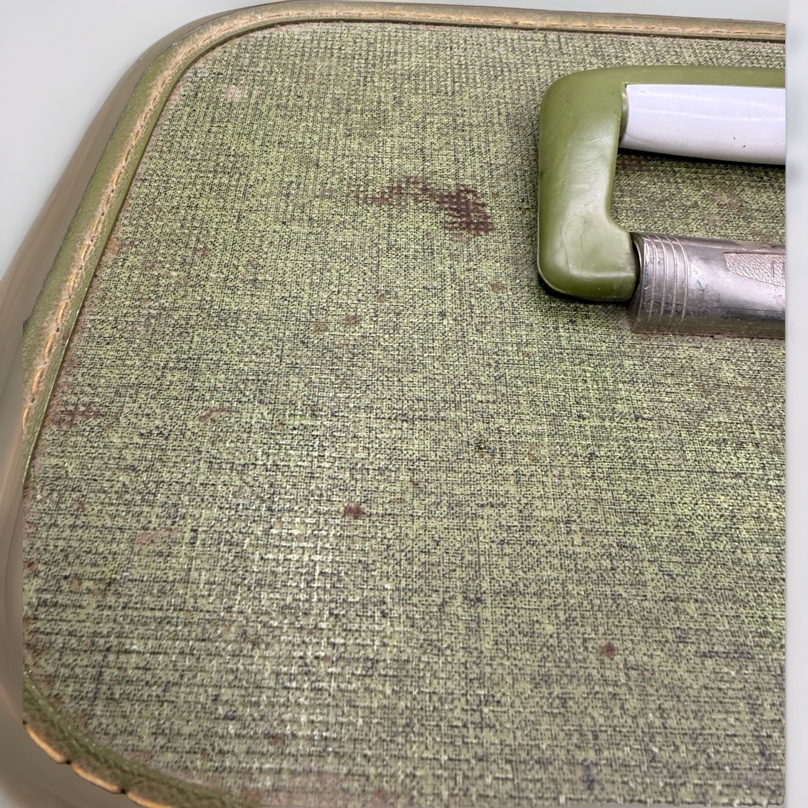 Vintage Travel Smart Train Case 1960’s Avocado Green makeup Vanity Mirror Tray