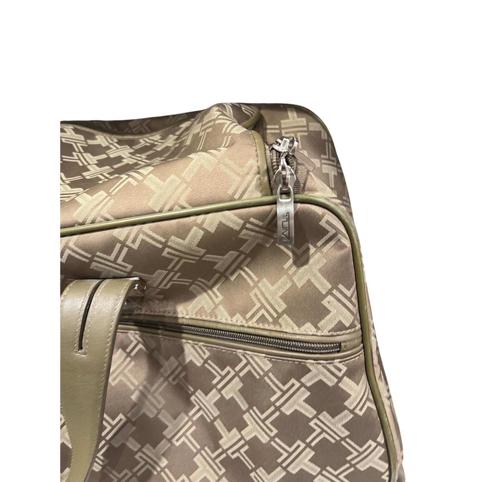 TUMI Signature Collection Wheeled Duffel 72163CFF Taupe Olive Leather Travel Bag