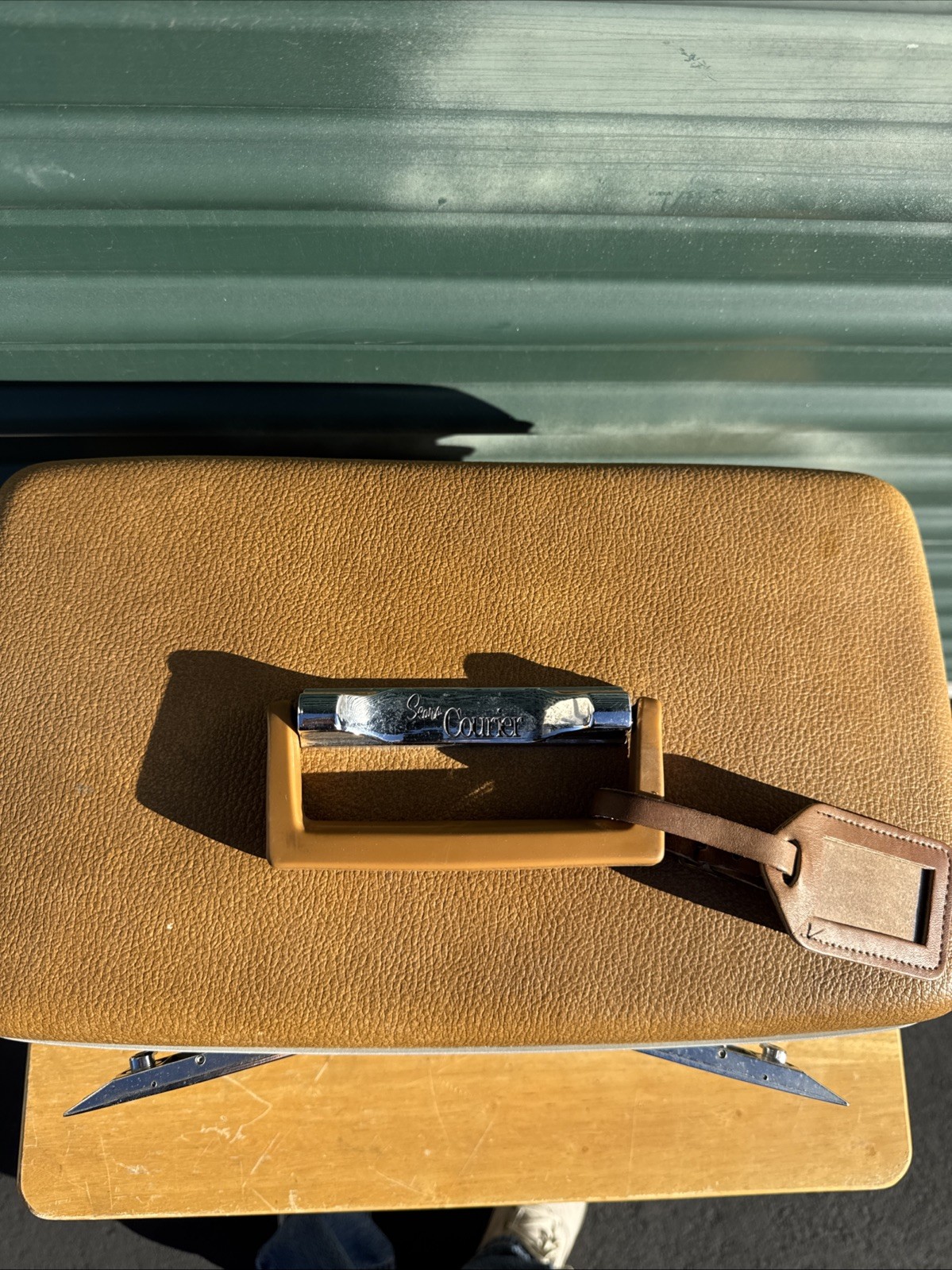 Vintage Sears Courier by Samsonite Train Case Brown w/ Tray Mirror