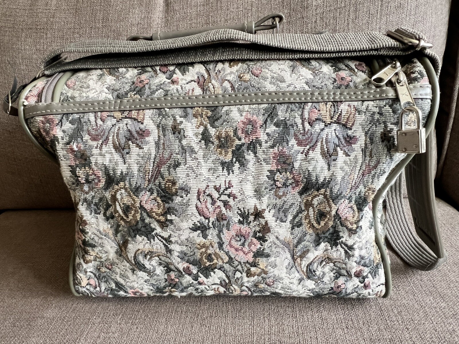 Airway Bag Tapestry Grey Green Carry On Over The Shoulder. Clean Inside Out.