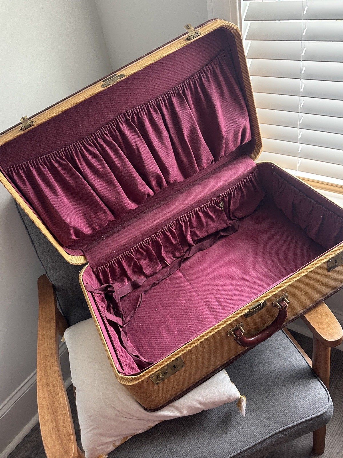 Vintage MCM Jet Age Leather Canvas & Brass Aero Pak PRESTO Modern Suitcase w/Key
