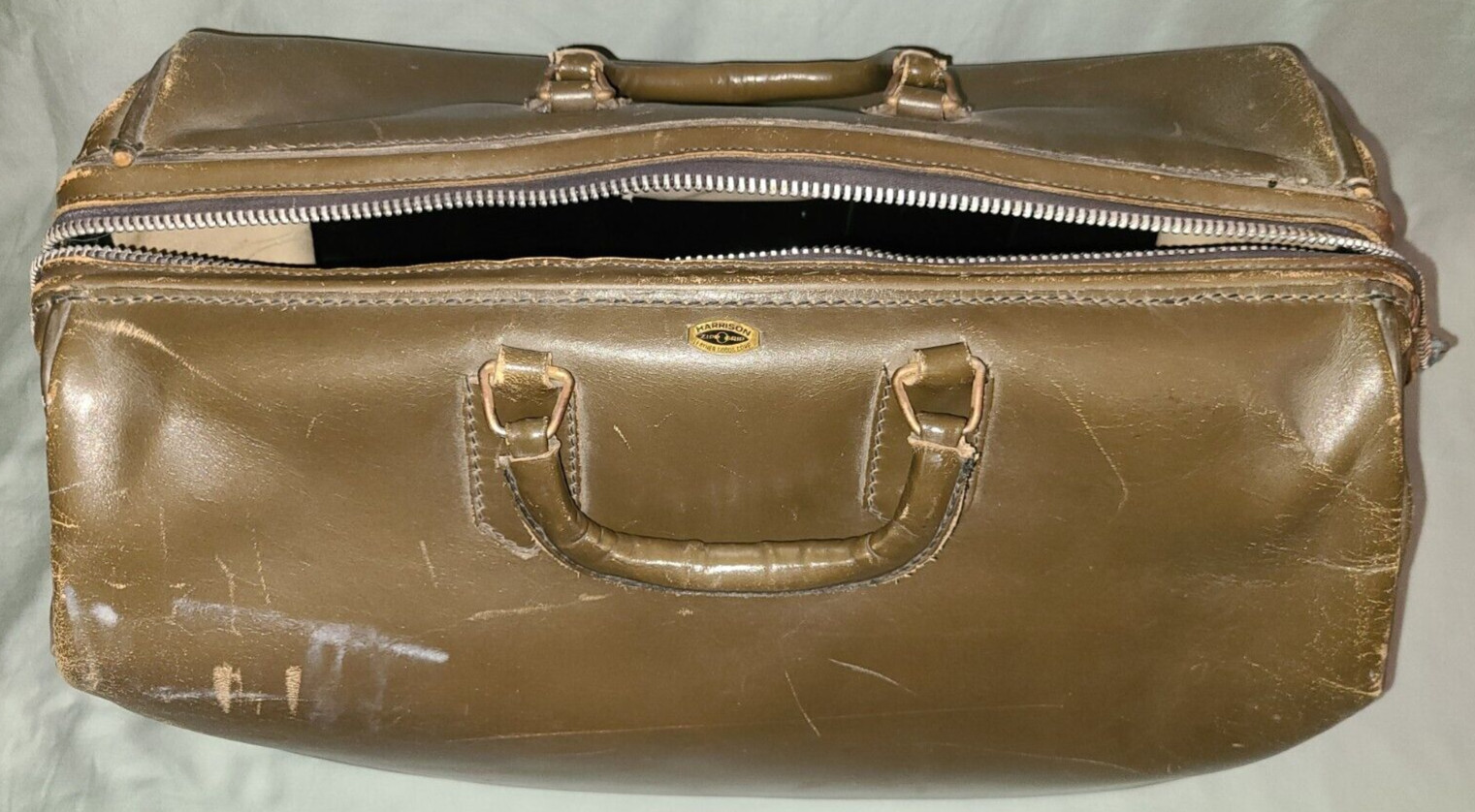 Vintage Harrison Leather Goods Corp. zip top satchel / doctor’s bag # K25 20