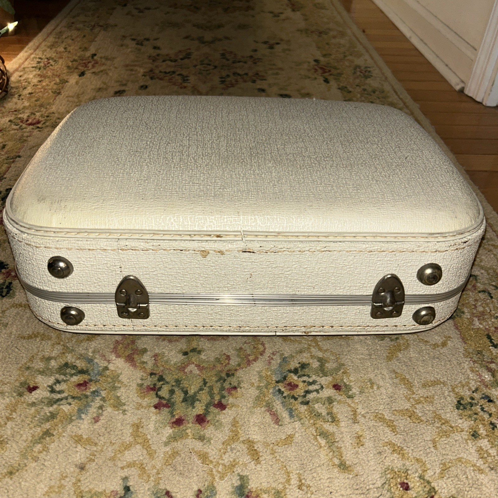 Vintage Beige American Tourister Luggage Suitcase Hard-Shell Grey Interior 17×12