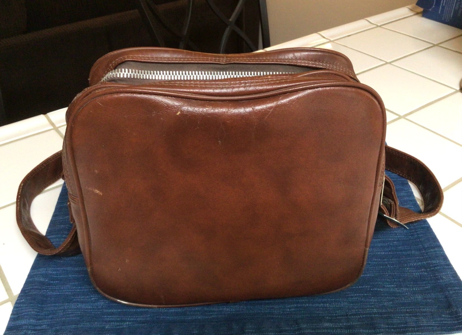 Vintage Brown Travel Bag Luggage Carry On Soft Vinyl Tote Shoulder Strap ~718A