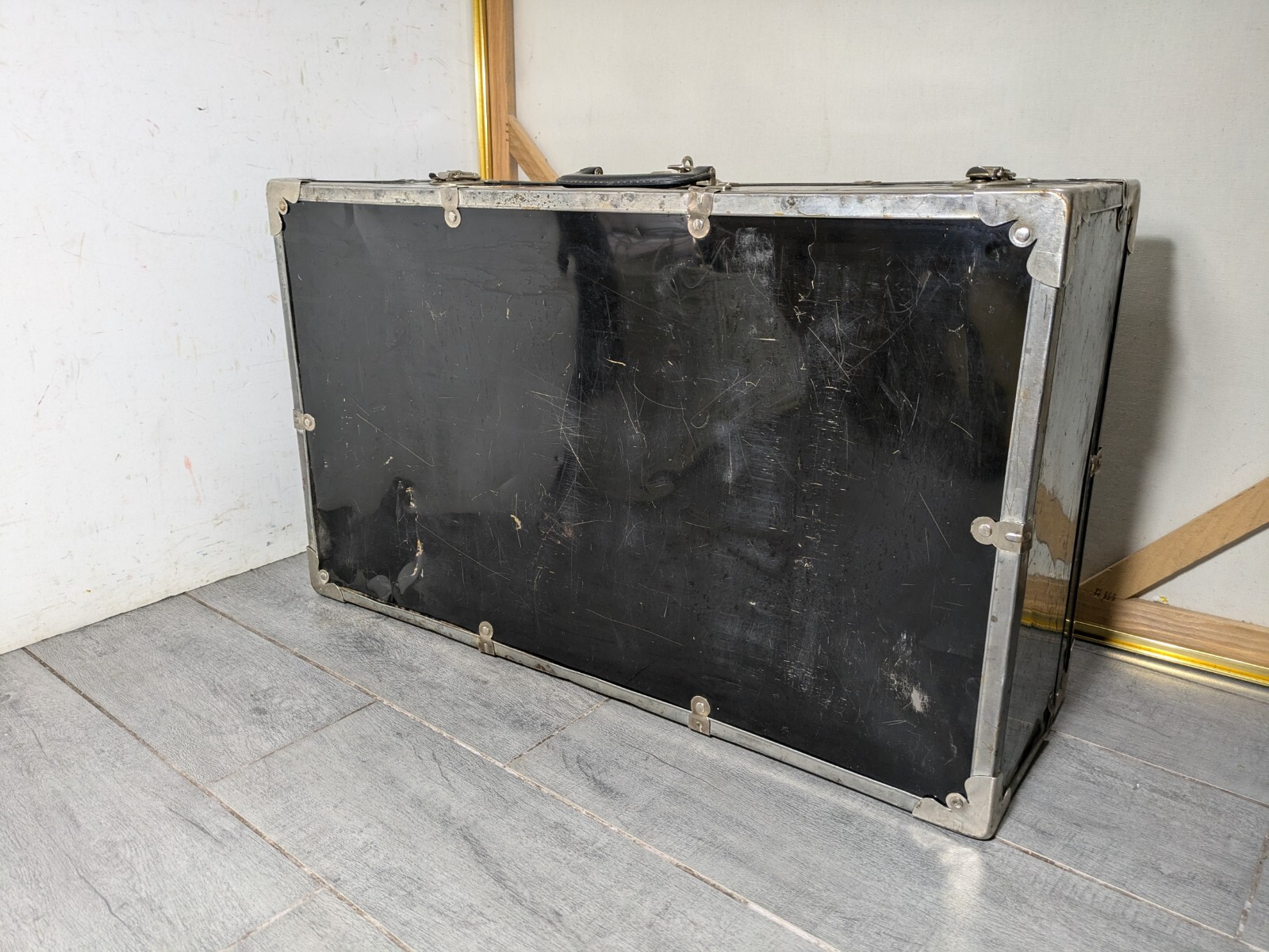 Vintage Art Deco Tin Metal Briefcase Suitcase Steamer Luggage B69