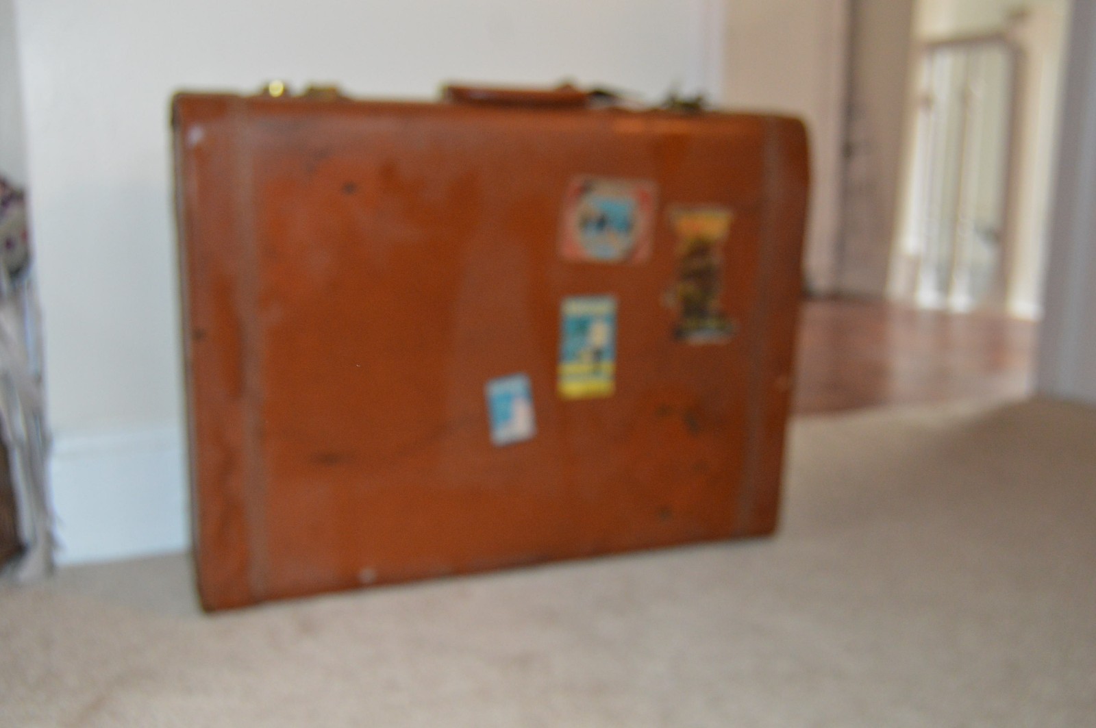 Vintage Tan Leather Hard Luggage 23 x 17 x 5 w/ Stickers Damage Rust 1950’s