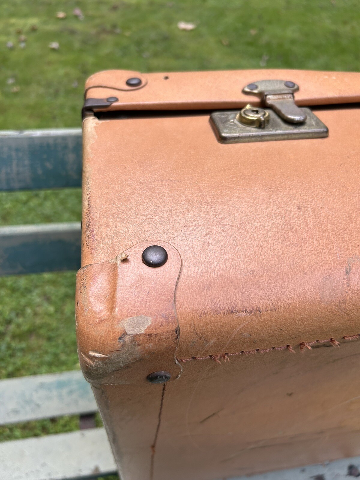 VINTAGE MCM Osborne Flight Suitcase Travel Luggage Heavy Duty Hardboard 27x19x9″